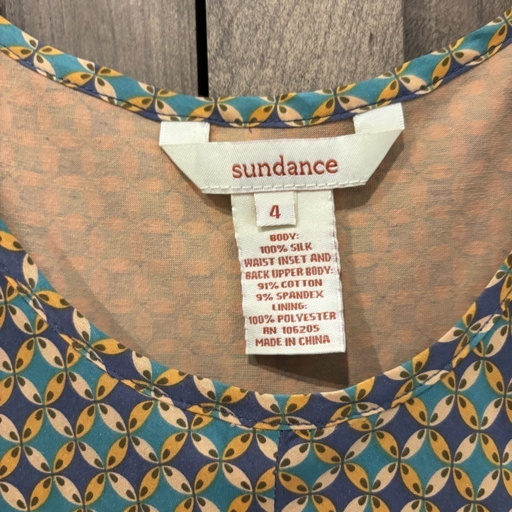 Sundance Dress size 4 Silk Sleeveless bubble Drape Hem geometric Empire Waist - Picture 4 of 11